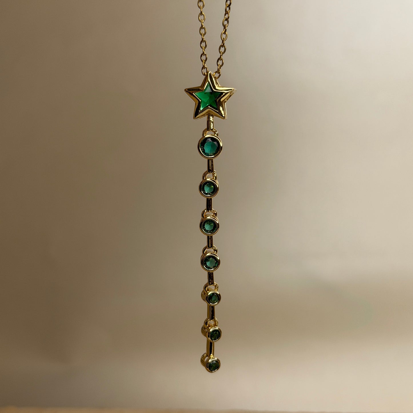 Candy Frost Star Emerald Necklace